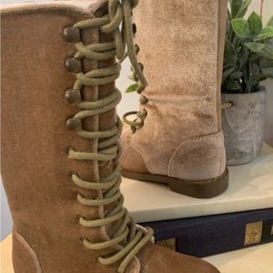 Joyfolie Velvet Boots 7T, NWT